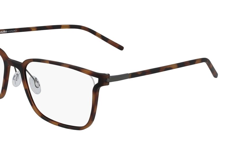 Tortoise shell rectangular eyeglasses.